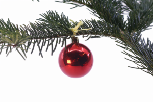 rød julekugle på grangren
